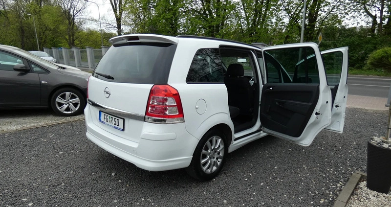 Opel Zafira cena 25700 przebieg: 153000, rok produkcji 2010 z Złotów małe 667